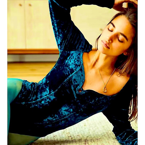 Free People Black Magic velvet bodysuit - Picture 2 of 10
